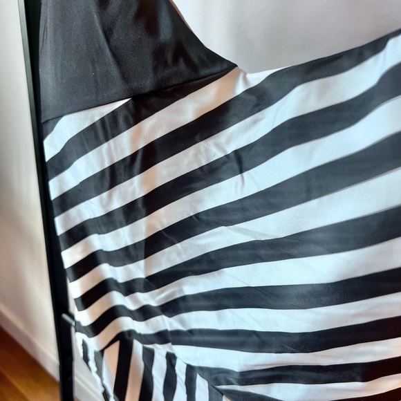 Summersalt Bathing Suit | Striped | Size 8 - Picture 2 of 5